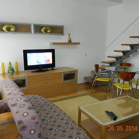 Sara Apartment *
