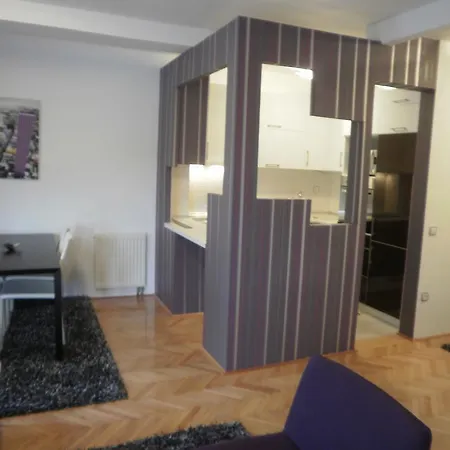 Sara Apartment *