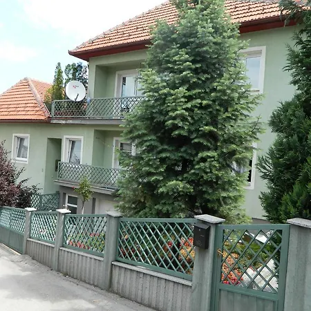 Sara * Sarajevo
