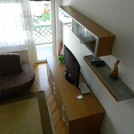 Sara Apartment *