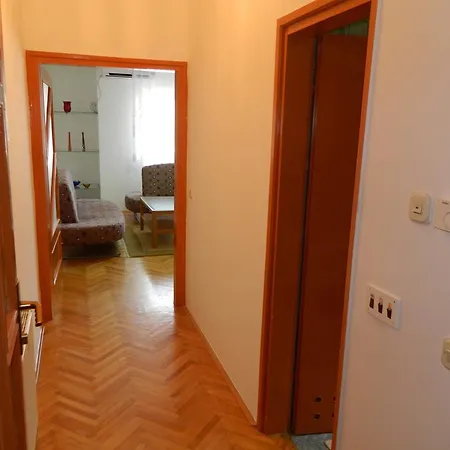 Apartment Sara